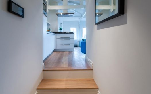 Tropen Apartment 8