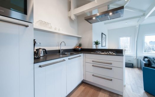 Tropen Apartment 8